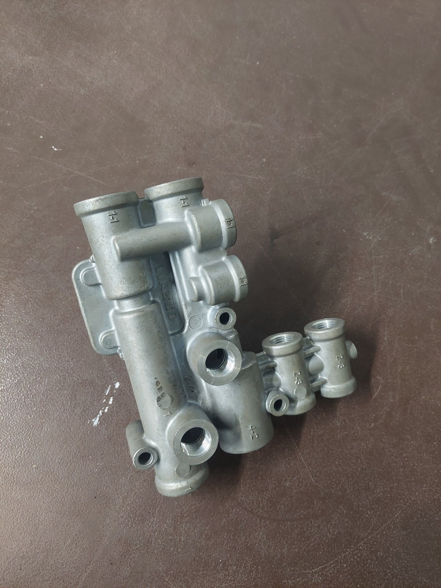 Pressure control valve (expansion module) 